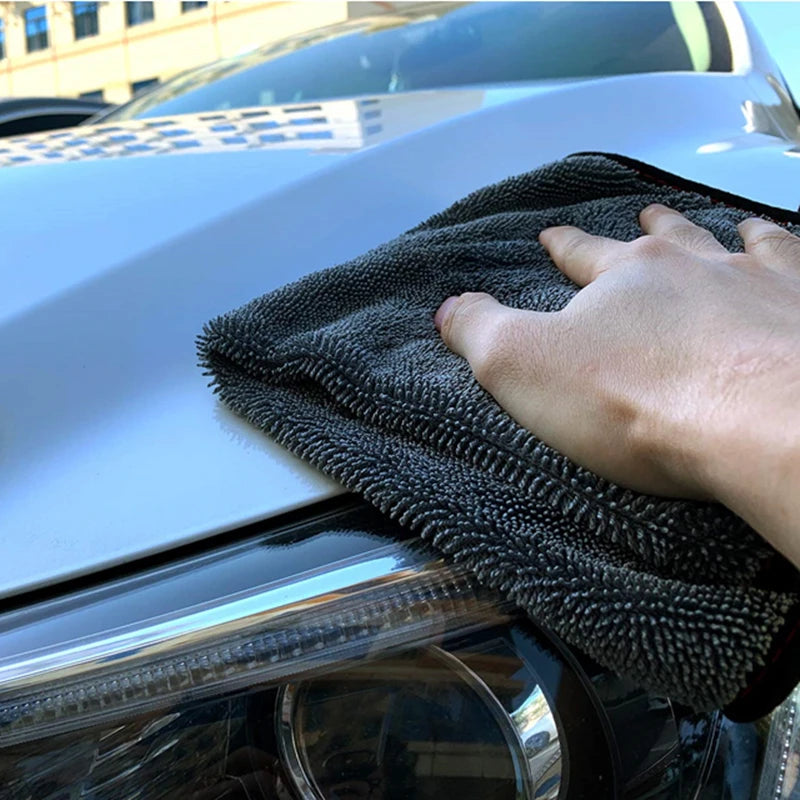 Professional Microfiber Car Drying Towel with High Absorbency | Versatile Automotive Cloth for Streak-Free Drying 3